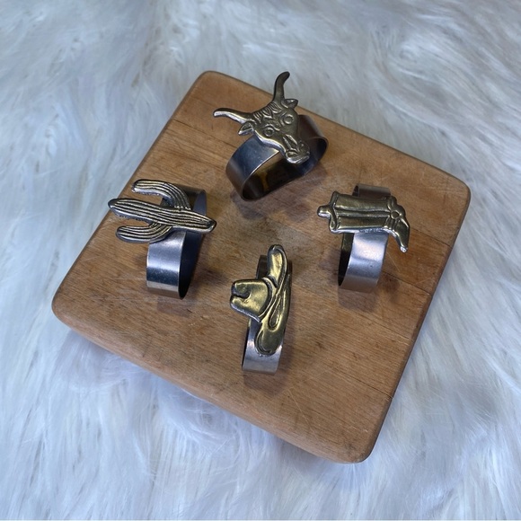 4 Silver Metal Western Cowboy Hat Desert Cactus Boots Napkin Rings - Picture 3 of 4